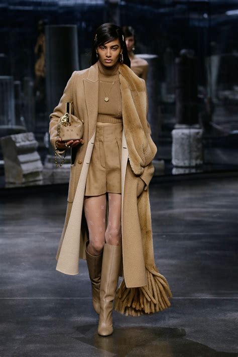 fendi inverno 2021|fendi fall 2021.